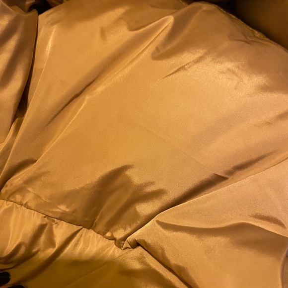 Pretty little thing tan puffer coat - Picture 4 of 4